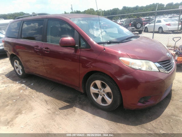 Toyota Sienna Le V6 8 Passenger 2014 5TDKK3DC5ES487807 головне зображення