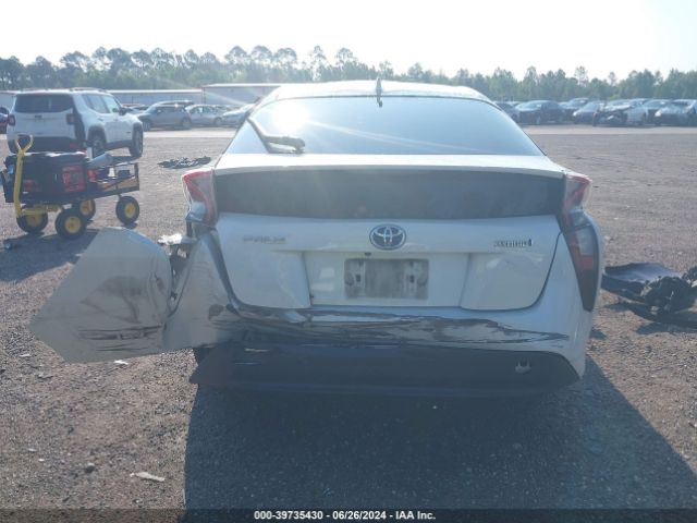 JTDKARFU3G3504121 Toyota Prius Four
