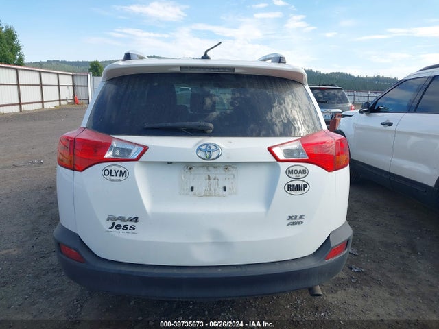 Toyota Rav4 Xle 2015 JTMRFREV2FD128143 Image 16