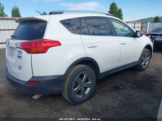 Toyota Rav4 Xle 2015 JTMRFREV2FD128143 Image 4