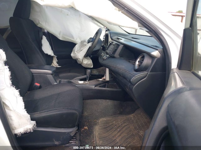 Toyota Rav4 Xle 2015 JTMRFREV2FD128143 Image 5