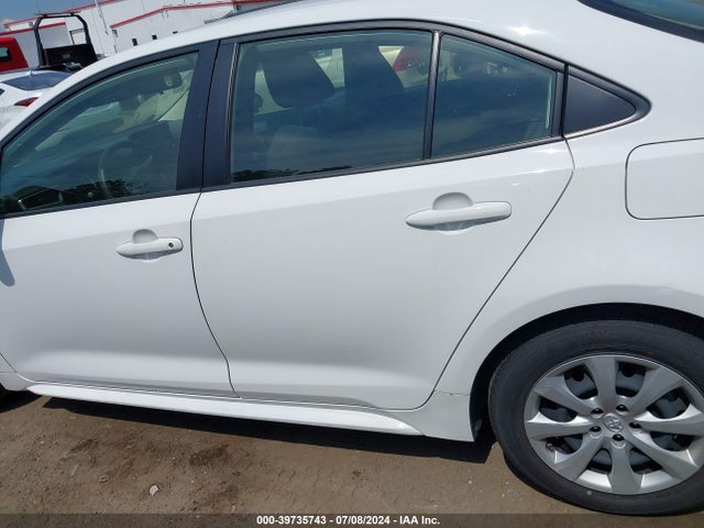 Toyota COROLLA LE 2022 JTDEPMAE3N3016816 Image 14