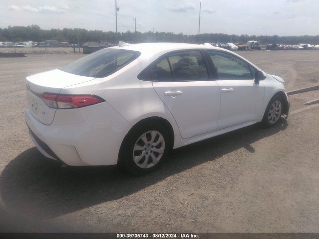 Toyota COROLLA LE 2022 JTDEPMAE3N3016816 Image 4