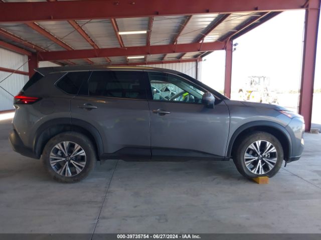 5N1AT3BB2MC768753 Nissan Rogue Sv Intelligent Awd