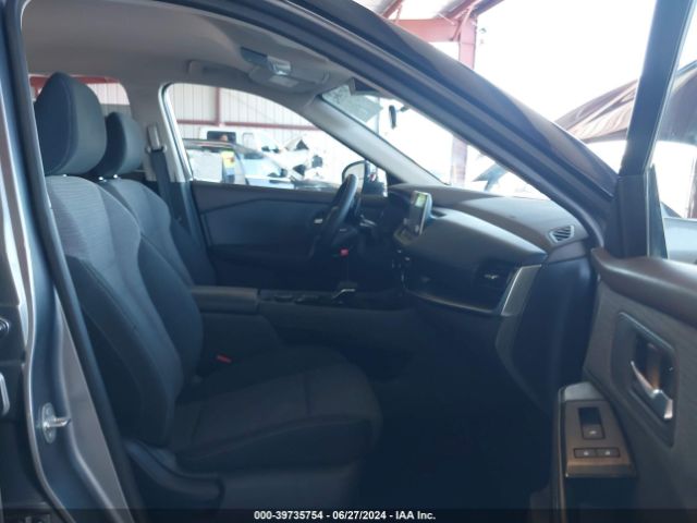 5N1AT3BB2MC768753 Nissan Rogue Sv Intelligent Awd
