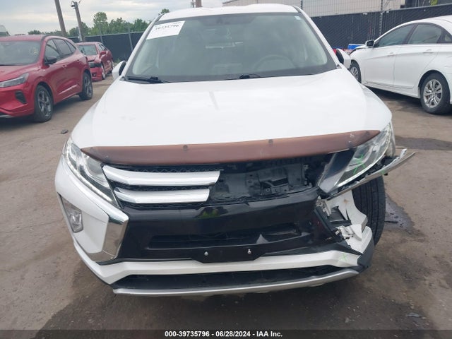 JA4AT5AA5JZ064607 Mitsubishi Eclipse Cross Se/sel