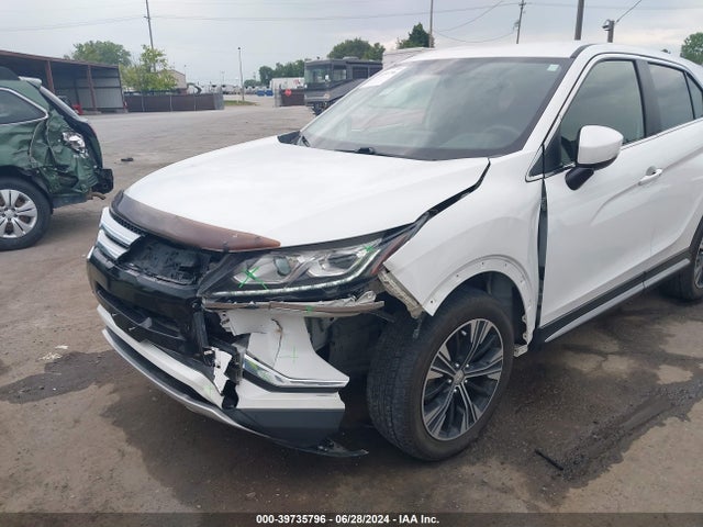 JA4AT5AA5JZ064607 Mitsubishi Eclipse Cross Se/sel