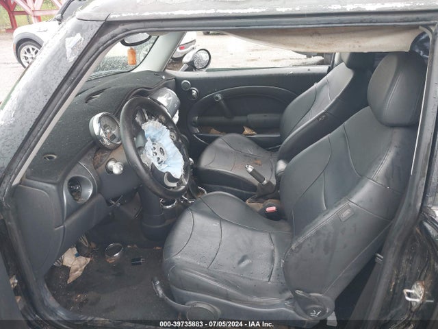 2004 MINI COOPER S WMWRE334X4TD85645 Photo 4