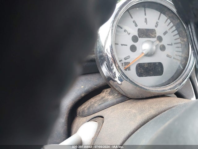 2004 MINI COOPER S WMWRE334X4TD85645 Photo 6