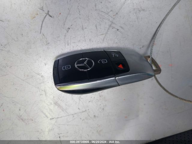 WDD1J6FB9JF058240 Mercedes-Benz E 400