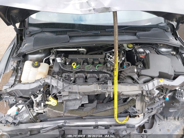 Ford FOCUS SE 2016 1FADP3F25GL373816 Image 10