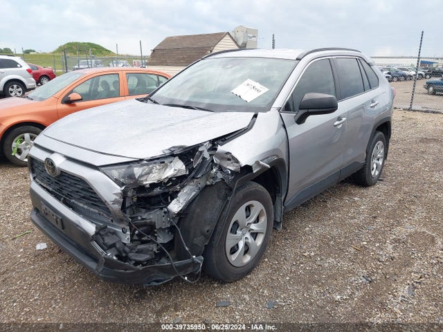 Toyota RAV4 LE 2021 JTMH1RFV5MD069918 Image 2