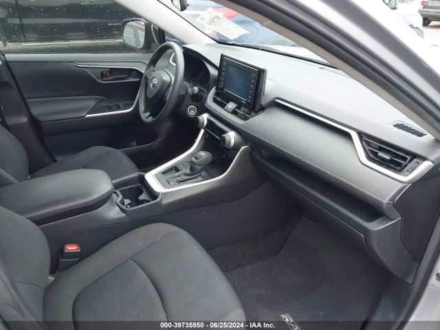 Toyota RAV4 LE 2021 JTMH1RFV5MD069918 Image 5