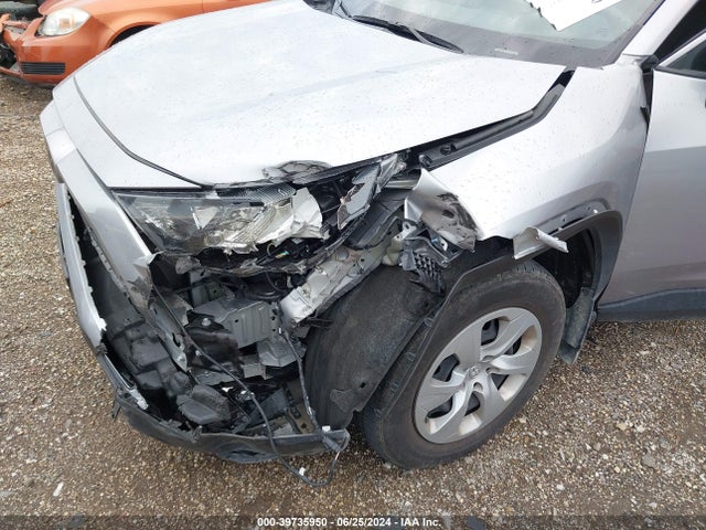 Toyota RAV4 LE 2021 JTMH1RFV5MD069918 Image 6