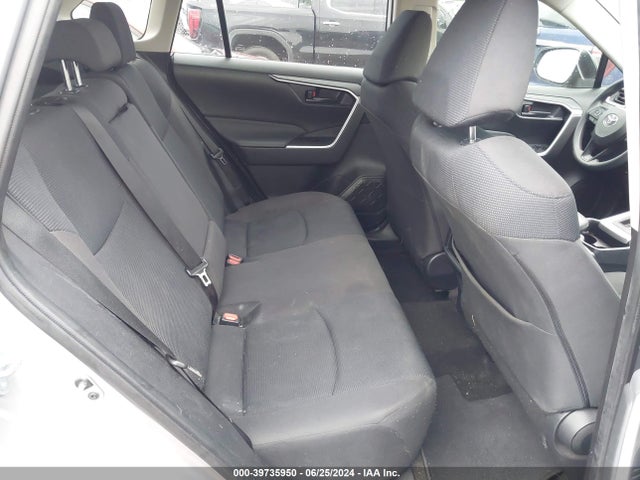 Toyota RAV4 LE 2021 JTMH1RFV5MD069918 Image 8