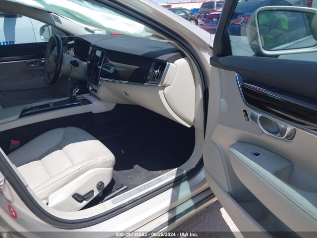 LVY982AK0JP021282 Volvo S90 T5 Momentum