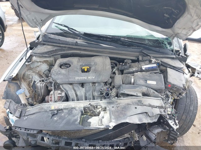 Hyundai ELANTRA SEL 2018 5NPD84LF1JH393898 Image 10