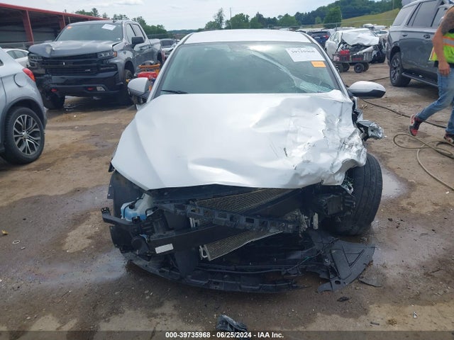 Hyundai ELANTRA SEL 2018 5NPD84LF1JH393898 Image 13