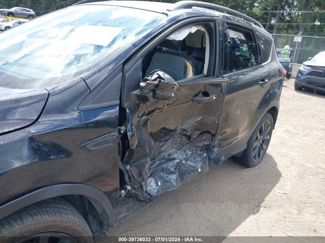 Ford ESCAPE SE 2019 1FMCU9GD1KUC33729 Image 17