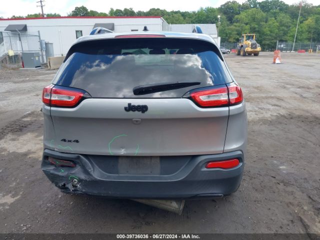 1C4PJMCB2FW727517 Jeep Cherokee Latitude Altitude