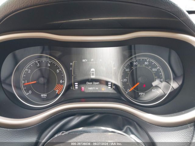 1C4PJMCB2FW727517 Jeep Cherokee Latitude Altitude