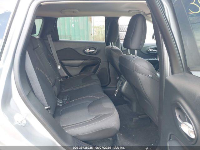 1C4PJMCB2FW727517 Jeep Cherokee Latitude Altitude