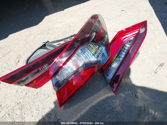 Toyota CAMRY SE 2021 4T1G11AK2MU516680 Image 18