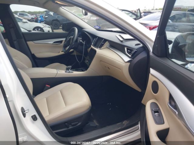3PCAJ5M11LF118663 Infiniti Qx50 Luxe