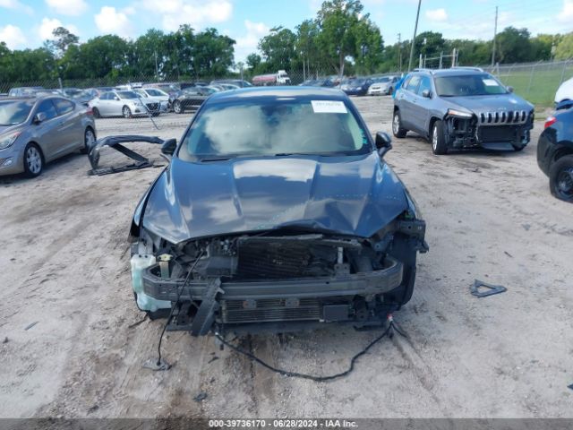 3FA6P0RU9KR138902 Ford Fusion Hybrid Titanium