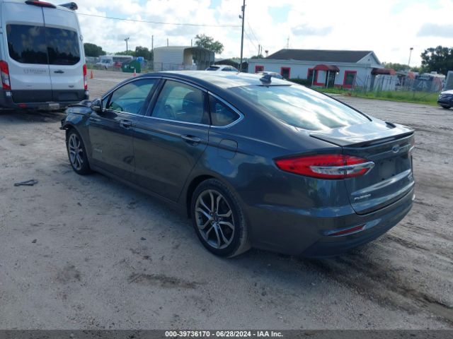 3FA6P0RU9KR138902 Ford Fusion Hybrid Titanium