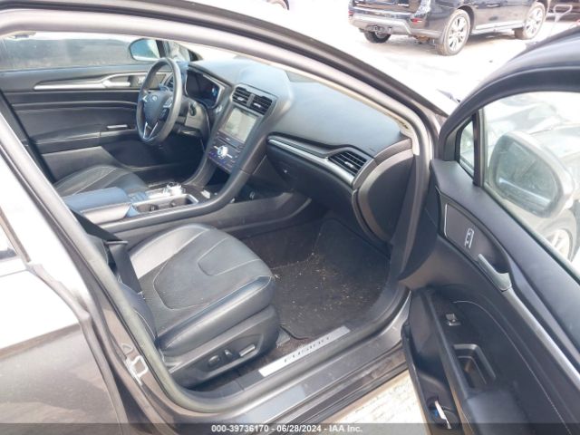 3FA6P0RU9KR138902 Ford Fusion Hybrid Titanium