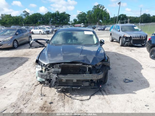 3FA6P0RU9KR138902 Ford Fusion Hybrid Titanium
