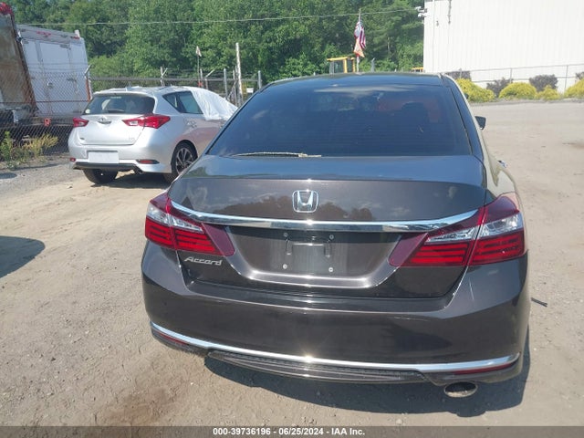 Honda ACCORD LX 2017 1HGCR2F31HA032222 Image 17