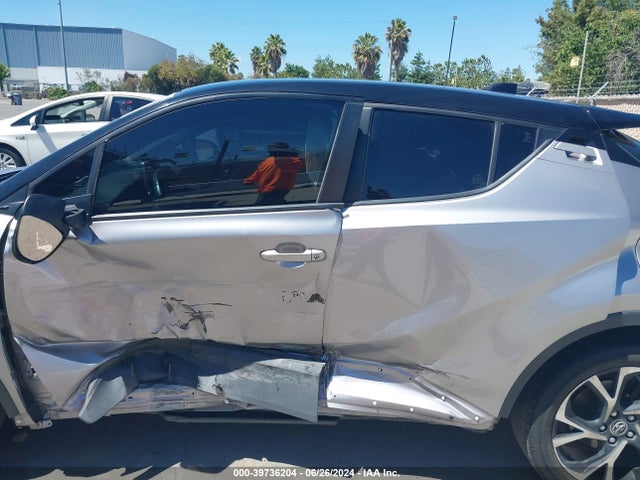 Toyota C-HR XLE 2019 JTNKHMBX5K1029523 Image 14