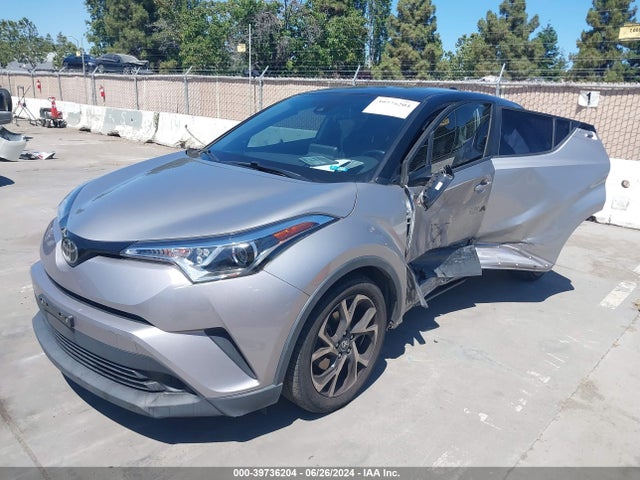 Toyota C-HR XLE 2019 JTNKHMBX5K1029523 Image 2
