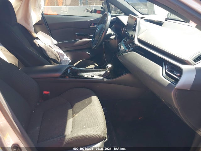 Toyota C-HR XLE 2019 JTNKHMBX5K1029523 Image 5