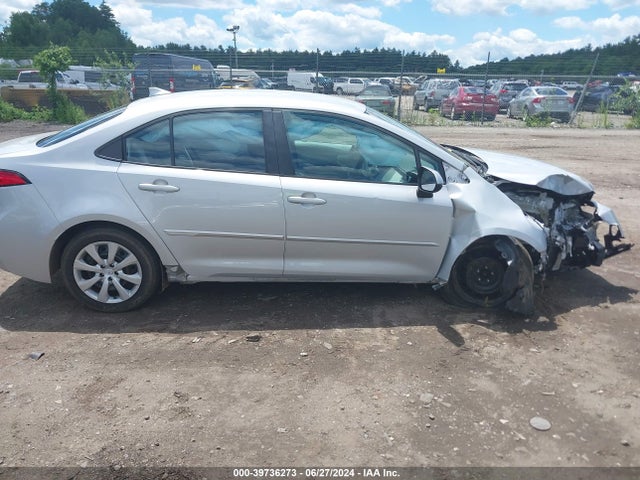 Toyota COROLLA LE 2022 5YFEPMAE9NP301771 Image 13
