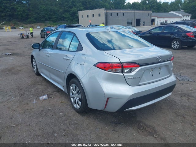 Toyota COROLLA LE 2022 5YFEPMAE9NP301771 Image 3