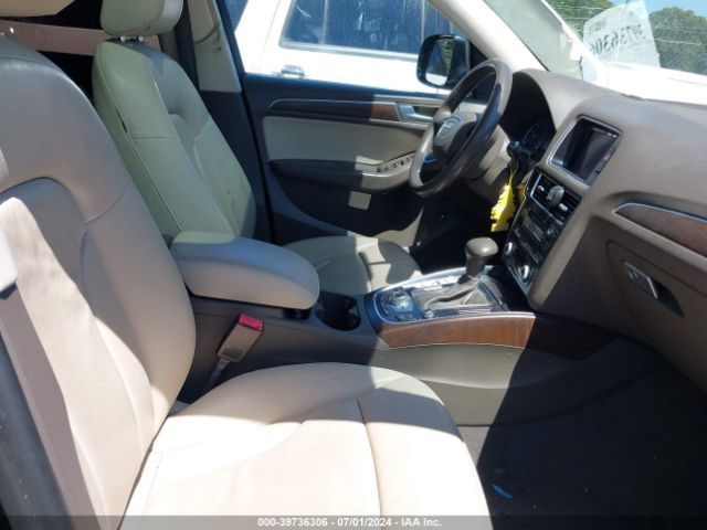 WA1C2AFP2HA073131 Audi Q5 2.0t Premium