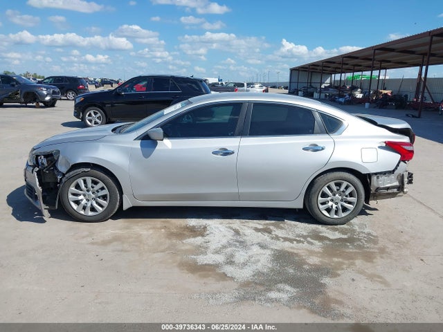 Nissan Altima 2.5 S 2017 1N4AL3AP7HC496827 Image 15