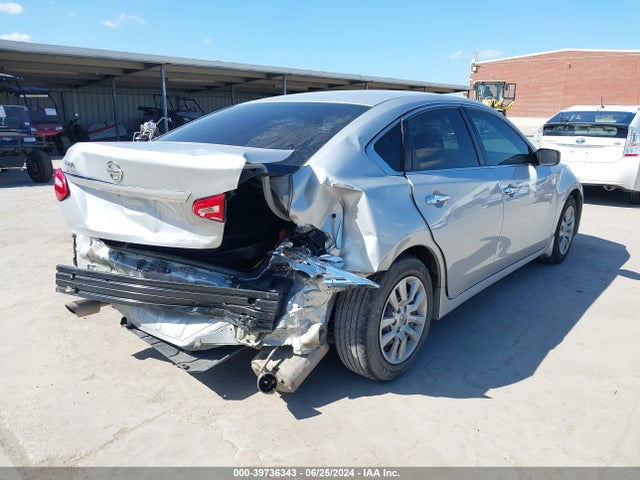 Nissan Altima 2.5 S 2017 1N4AL3AP7HC496827 Image 4