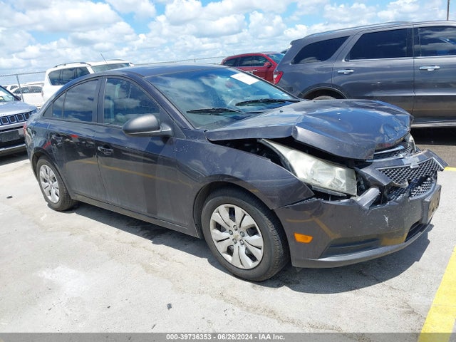 2014 1G1PA5SH4E7178559 main image