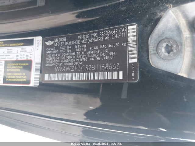 2011 MINI COOPER CLUBMAN WMWZF3C52BT188663 Photo 8