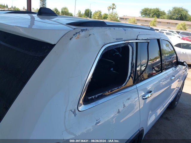1C4RJEBM2JC514501 Jeep Grand Cherokee Limited 4x2