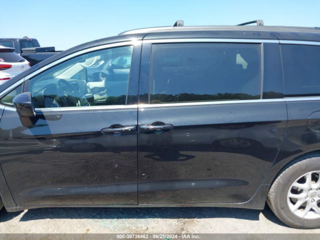 2C4RC1DG7LR217325 Chrysler Voyager Lxi