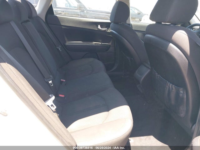 KIA Optima Lx 2018 5XXGT4L31JG272074 Image 8