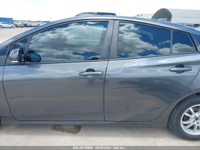 JTDKARFU2G3021350 Toyota Prius Four