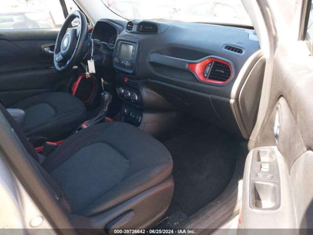ZACCJBCT3FPB79813 Jeep Renegade Trailhawk