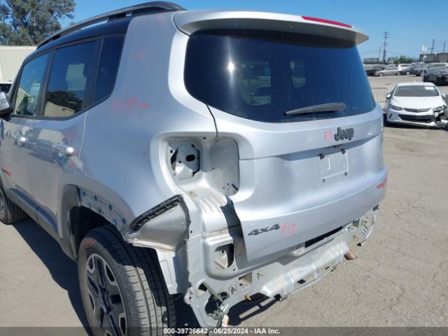 ZACCJBCT3FPB79813 Jeep Renegade Trailhawk