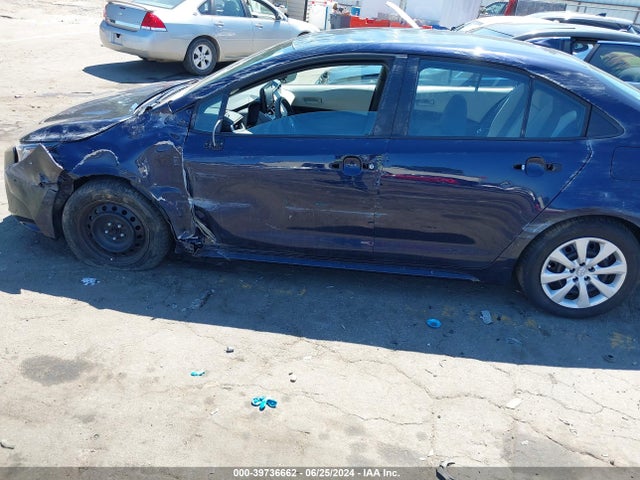Toyota COROLLA LE 2022 5YFEPMAE3NP331915 Image 6